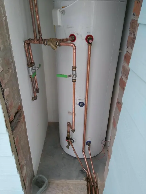 New geyser installation with copper pipework and isolation valves by H.B. Plumbing in Stilbaai